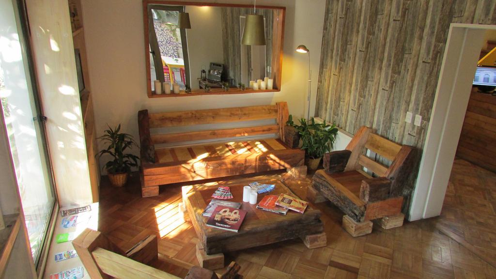 Hostal Caracol 3*